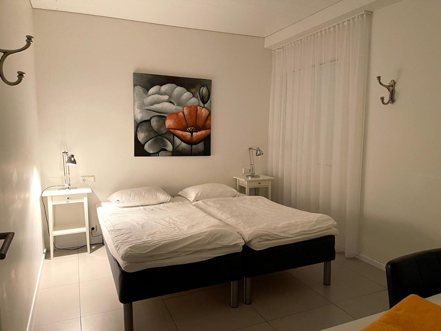 אקורירי Halllandsnes Apartments מראה חיצוני תמונה